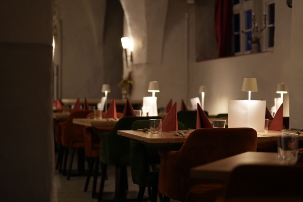 Product image for the product Candle-Light & Dreams: Dinner und Nacht im Schloss für zwei