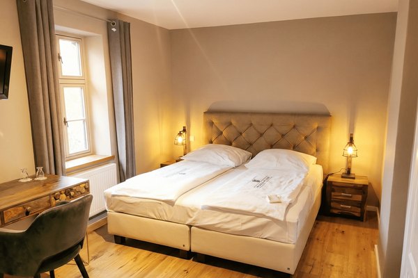Product image for the product Ein Kuss im Schloss: romantische Nacht im First Class Zimmer für zwei