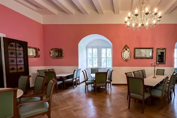 Product image for the product Kuchen statt Kalender: eine Nacht im Schloss für zwei